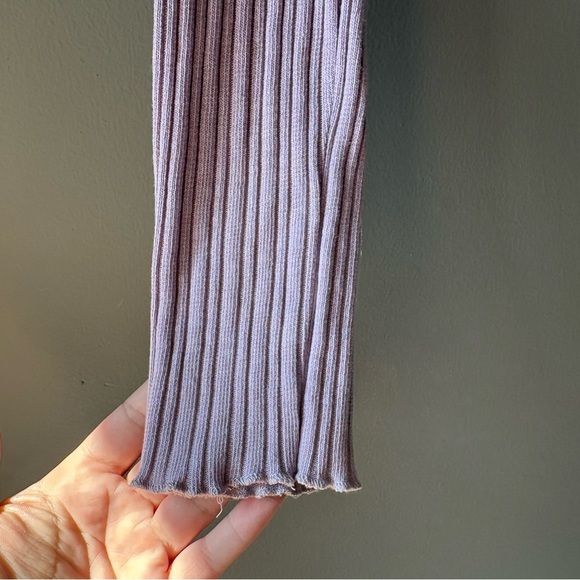 Pull&Bear size M Ribbed V-Neck Button-Up cropped Top - Light purple/lilac - Picture 3 of 4